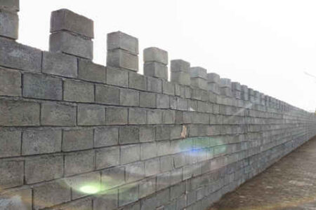 ضرورت دیوارکشی زمین های خالی سطح شهر   ✍️ شهریار غلامپور