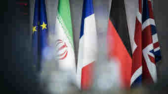 تحول خط‌مشی در جمهوری اسلامی؛ «موازنه‌سازی» جایگزین «موازنه منفی»   * فروزان آصف نخعی