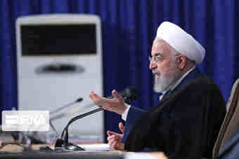 در همه استان‌ها از نقطه پیک عبور کرده‌ایم