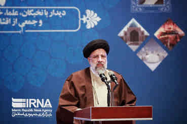 رییس جمهوری: سامان دادن به پروژه های نیمه تمام اولویت اول دولت است