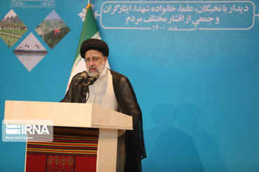 رئیس جمهور: مشکلی در تامین کالاهای اساسی و ارز نداریم