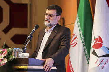 خانواده شهدا باید بهتر از هر کسی در مسیر شهدای خود حرکت کنند