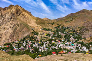 به دیدن لاله‌های روستای لالون بروید  * مرضیه موسوی