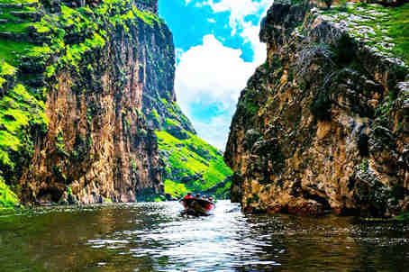 طبیعت بکر ایلام بهشت گردشگران  * ناهید ابراهیمی