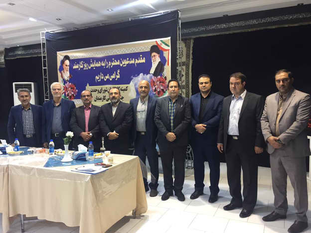 جامعه کارمندی بخش قابل توجهی از خدمتگزاری را بر عهده‌ دارد + گزارش تصویری