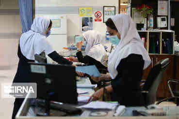 پرستاران با ناگفته‌هایی از حقوق پایین تا شیفت‌های سنگین کاری