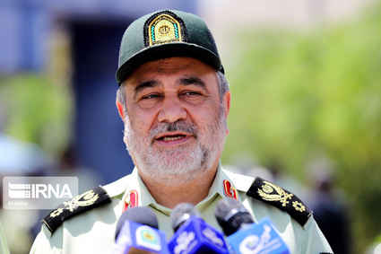 ۱۷ نفر  با سلاح جنگی در اغتشاشات دستگیر شدند/ قصد دشمن،‌ کشته‌سازی و ادامه آشوب‌ها بود