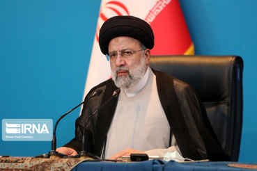 نماز یکی از راه‌های مهم حفظ جامعه در مقابل آسیب‌های اجتماعی است