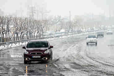 بارش برف و باران در جاده‌های ۶ استان/ تردد در مسیرهای شمالی کشور روان است