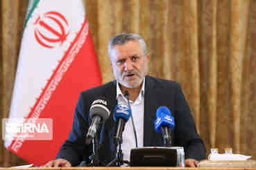 مرتضوی: راهبرد دولت تأمین درمان رایگان است/ استقلال صندوق‌های بازنشستگی ضروری است