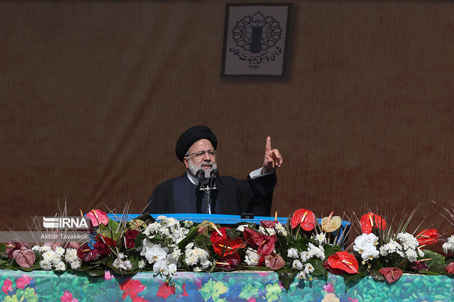 در جشن چهل و چهارمین سالگرد پیروزی انقلاب اسلامی؛ رئیسی: نگاه پدرانه رهبری در دولت دنبال می‌شود/ ما مدعی حقوق زنان هستیم