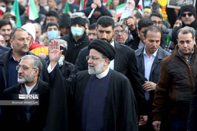 رئیسی از امتداد رویکرد عفو پدرانه رهبر انقلاب به حوزه‌های سیاسی و اجتماعی خبر داد: رفع محدودیت‌های بازگشت ایرانیان به کشور/ بخشودگی دانشجویان حاضر در اغتشاشات