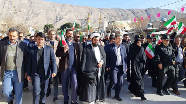 تقدیر امام جمعه و فرماندار سیروان از حضور پرشور مردم در راهپیمایی۲۲ بهمن + گزارش تصویری