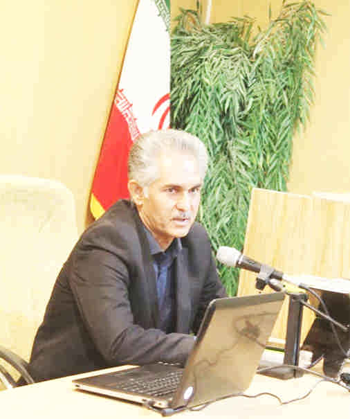 مدیرکل راه و شهرسازی استان ایلام خبر داد: فرایند سند دارشدن خانه هایی که سالهای گذشته در زمینهای دولتی احداث شده اند درحال انجام است