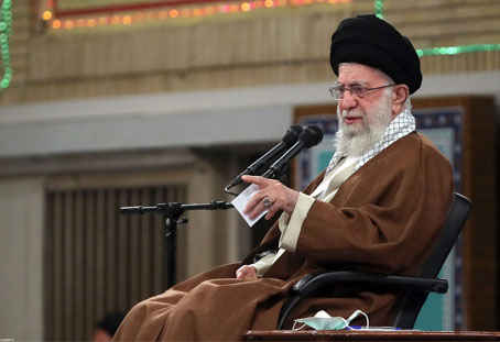 در دیدار جمعی از کارگران سراسر کشور؛ رهبر انقلاب: جامعه کارگری با دشمن مرزبندی دارد