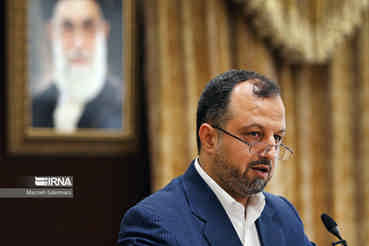خاندوزی: دولت با کنترل بودجه از ظرفیت بورس کمتر استفاده کرد