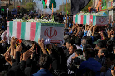 خاکسپاری شهید گمنام در وزارت فرهنگ و ارشاد اسلامی
