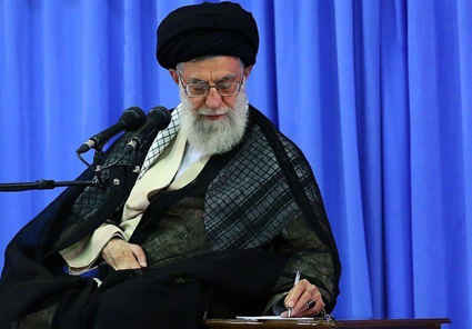 با حکم آیت‌الله خامنه‌ای؛ شمخانی مشاور سیاسی رهبر انقلاب شد