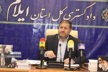 رسیدگی به مشکلات حقوقی ۷۶ نفر از مراجعان در دیدار مردمی دادگستری ایلام