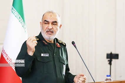 سردار سلامی: رونمایی از چهره بی نقاب دشمن در سال گذشته جوانان را آگاه کرد