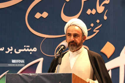 “مردم” محور اصلی حکمرانی اسلامی هستند