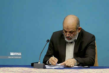با محکومیت اقدام تروریستی در کرمان؛ وزیر کشور: توطئه‌گران پشیمان خواهند شد