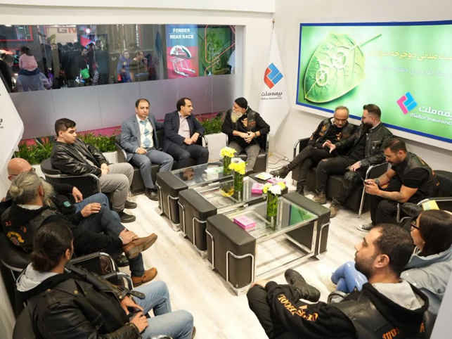 غرفه بیمه ملت در سومین روز از نمایشگاه دوچرخه و موتورسیکلت؛ استقبال چشم‌گیر از بیمه‌نامه‌های دوچرخه و موتور سیکلت بیمه ملت + گزارش تصویری