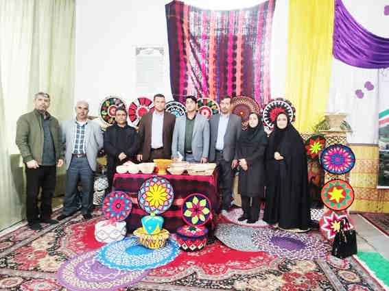 به همت اداره کل فرهنگ و ارشاد اسلامی استان ایلام/   آیین اختتامیه نهمین جشنواره روستاها و عشایر دوستدار کتاب در استان ایلام برگزار شد