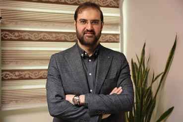 دال مرکزی گفتمان جماران همگرایی عرصه زندگی و پیشرفت ایران است