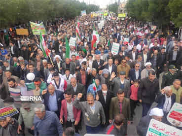 دهلرانی ها زیر پرچم سه رنگ جمهوری اسلامی  ندای استکبارستیزی سر دادند