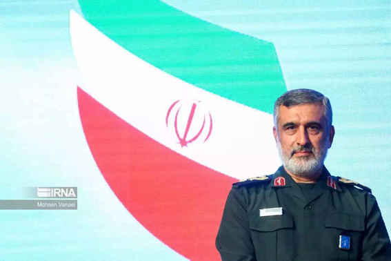 در نمایشگاه دستاوردهای نیروی هوافضای سپاه؛ سردار حاجی‌زاده: پهپادهای پیشرفته ما عملیات شناسایی را در هر نقطه‌ای انجام می‌دهند