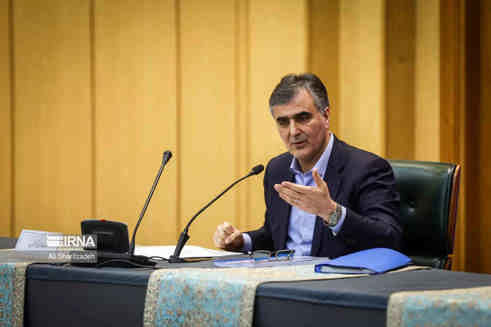رییس کل بانک مرکزی: مدیریت ۲۰۰ میلیارد دلار تجارت خارجی توسط نظام بانکی/ نقش بانک‌ها در خنثی‌سازی تحریم‌ها