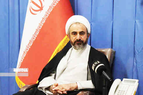 امام جمعه ایلام: مشارکت حداکثری مردم در انتخابات تضمین کننده امنیت کشور است
