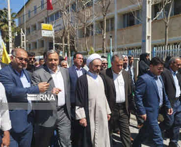 استاندار ایلام: ندای مرگ بر آمریکا بر سلاح و موشک استکبار پیروز می شود