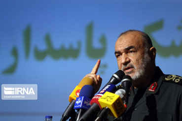 با تاکید بر تغییر معادلات منطقه‌ای؛ سردار سلامی: رژیم صهیونیستی حمله کند از مبدا ایران مورد تهاجم متقابل قرار می‌گیرد