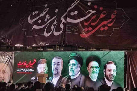 میدان امام حسین(ع) میزبان آئین شام غریبان شهدای خدمت