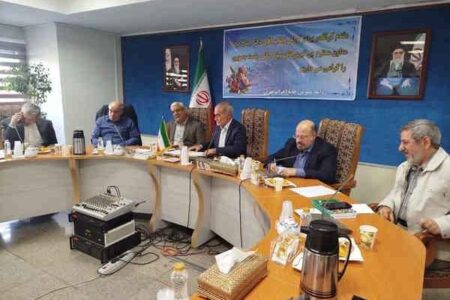 حضور خالد قدومی در نشست شورای مرکزی خانه احزاب