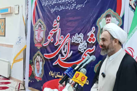 امام‌جمعه ایلام: دشمن با جنگ نرم دنبال تضعیف باور جوان ایرانی است