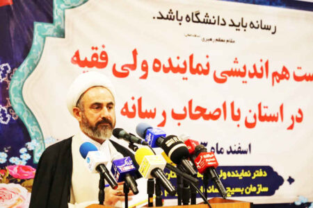 تأکید امام جمعه ایلام بررعایت مرزهای شرعی در مقابله با تهدیدات فرهنگی دشمن