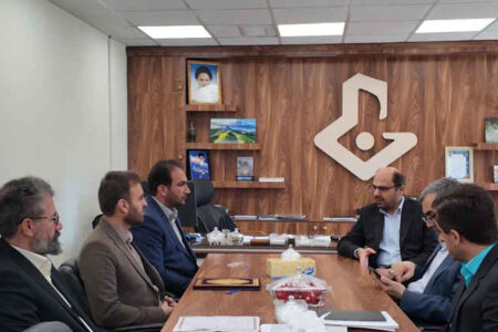 تفاهم نامه همکاری برای ساخت برنامه های مشارکتی در حوزه ترویج فرهنگ ایثار و شهادت امضا شد