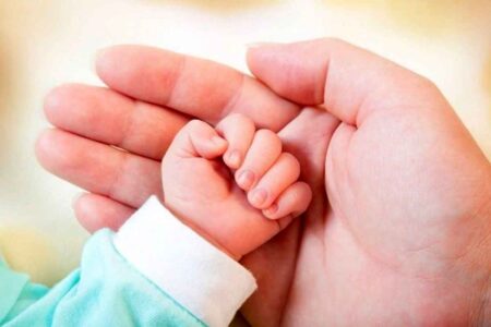 تکرار تراژدی رها کردن نوزاد در سطل زباله: زنگ خطر برای جامعه و نهادهای مسئول
