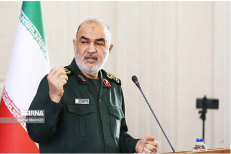 سرلشکر حسین سلامی: با اقدام راهبردی وزارت اطلاعات، افسانه موساد فروپاشید