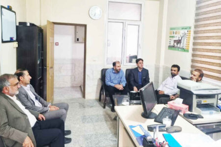 بازدید سرزده فرماندار ایلام از اداره محیط زیست در نخستین ساعات کاری