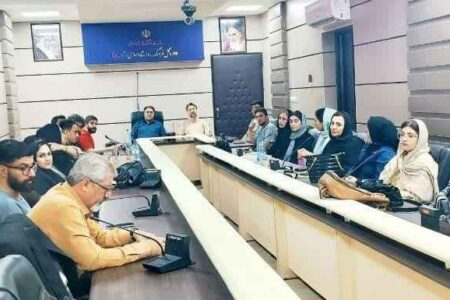 برگزاری “دوره‌ی آموزشی عروض و قافیه” برای جوانان و نوجوانان عضو انجمن شعر اداره کل فرهنگ و ارشاد اسلامی استان ایلام