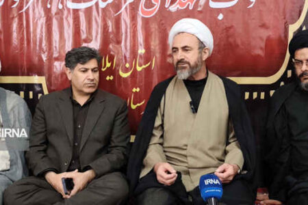 امام جمعه ایلام: اربعین صحنه شکست روایت تحریف و نمایش وحدت ملی است