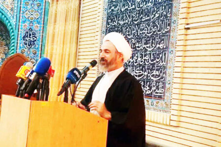 امام جمعه ایلام: اربعین موتور محرک توسعه استان است
