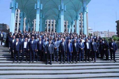 آیین بزرگداشت آغاز 74مین سال فعالیت بانک صادرات ایران برگزار شد/ ​محسن سیفی: بانک صادرات ایران در مسیر دستیابی به جایگاه شایسته در نظام بانکی ثابت‌ قدم است