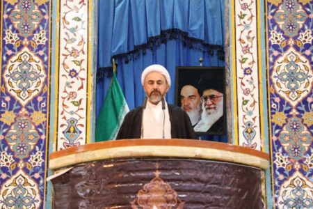 امام‌جمعه ایلام: ایران الگوی ایستادگی ضد نظم‌جهانی ظالمانه است