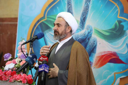 امام جمعه ایلام: ملت ایران به آرمان شهیدان باور راسخ دارد