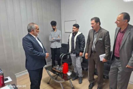 فرماندار:رضایتمندی مردم معيار اصلي خدمت ما مسئولین باید باشد